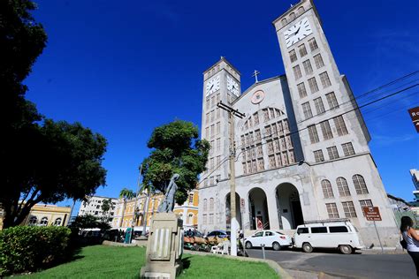  Catedral Metropolitana de Cuiabá: Biểu tượng Kiến Trúc Gothic Andaluisia và Chốn Tinh Linh Lịch Sử